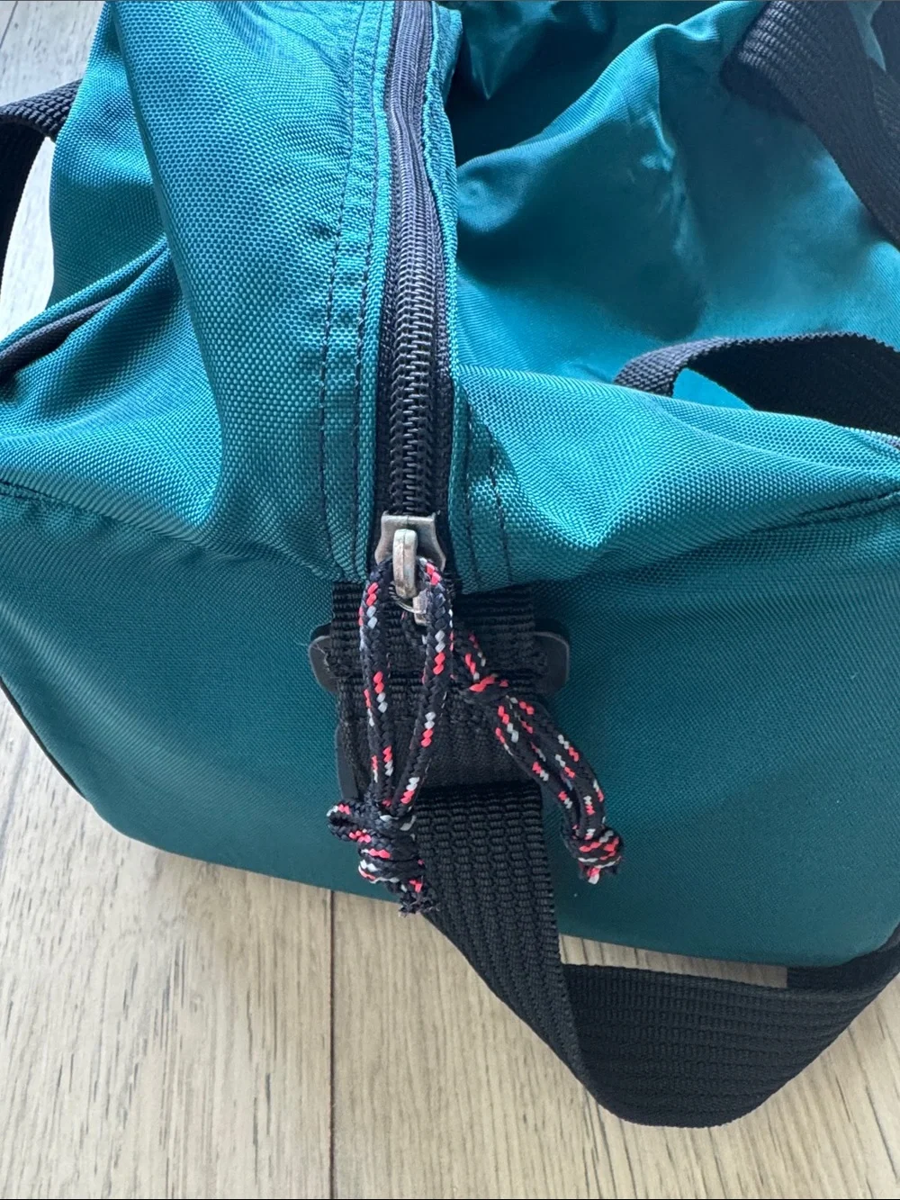 Vintage Nike Small Duffel Bag Green Black Red Long Strap Handles Full Zip